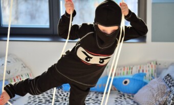 Faschingskostüm nähen: Ein selbstgenähtes Ninjakostüm - Titelbild | textilsucht.de
