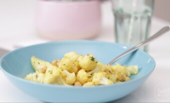 Vegan, schnell und Lecker: Kichererbsen-Blumenkohl-Salat Rezept | textilsucht.de