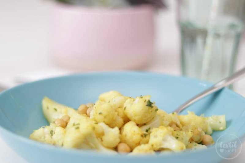 Vegan, schnell und Lecker: Kichererbsen-Blumenkohl-Salat Rezept - Bild 1 | textilsucht.de