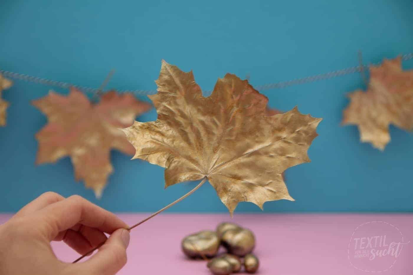 DIY goldene Herbstdeko